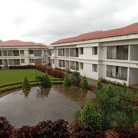 Parishreya Holiday Home Lonavala Dış mekan fotoğraf